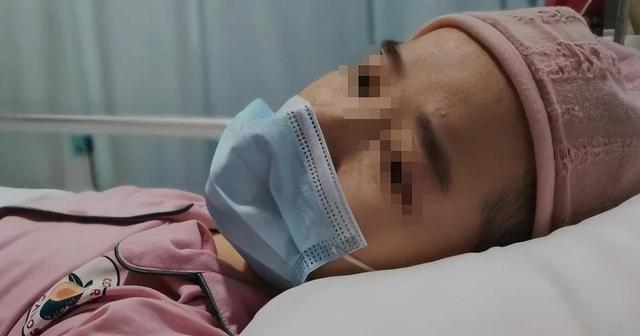 捐肾救妻的模范丈夫，12年后住院发现双肾都在，子女表示无法接受