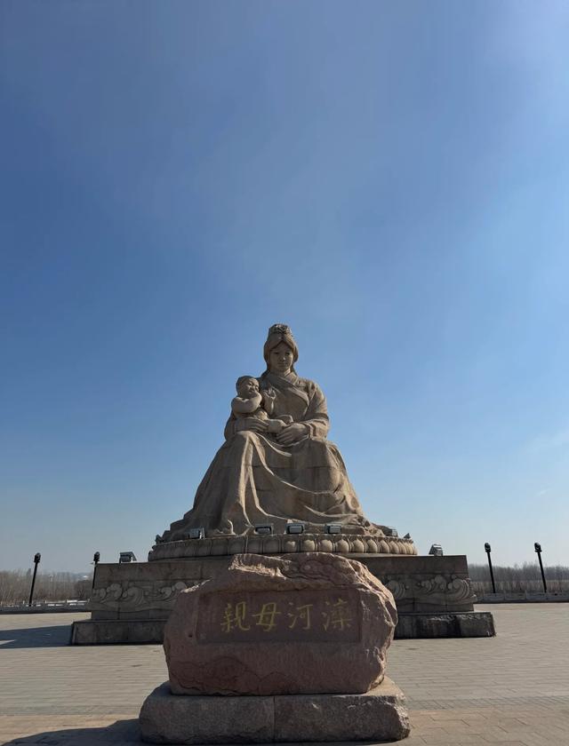 我是西安人，刚从唐山旅游回来，这 3 个疑惑在我心里绕了好几天。