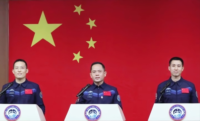 航天员张洪章，如果“特招入伍”，能授予什么军衔？