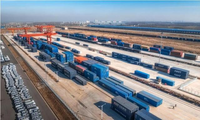 果然不出默克尔所料，27国枪口一致瞄准中国，欧洲正滑向第三世界