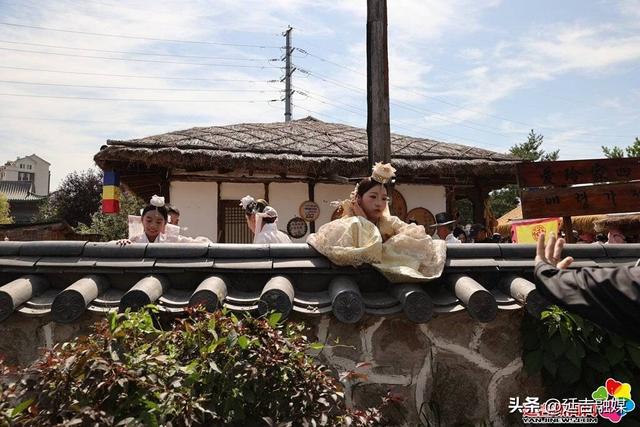 暑气渐消 延吉中国朝鲜族民俗园旅拍热度不减