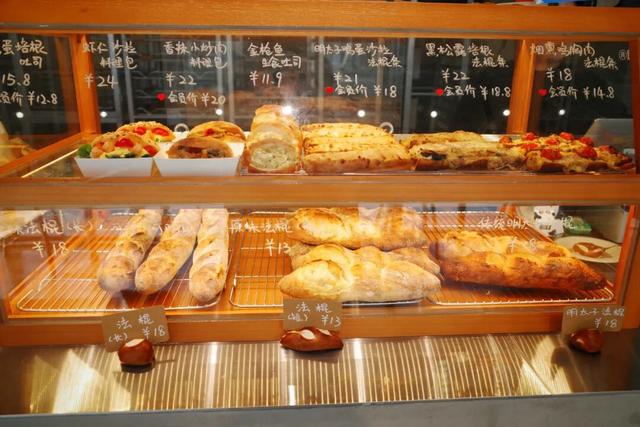 想找出这座城市的好玩之处，简直和呼吸一样简单