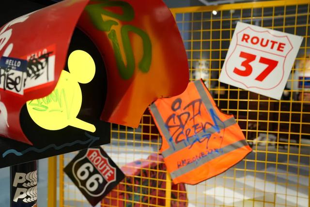 免费!藏在石景山首钢园的街头文化艺术展,超全逛展攻略来了→