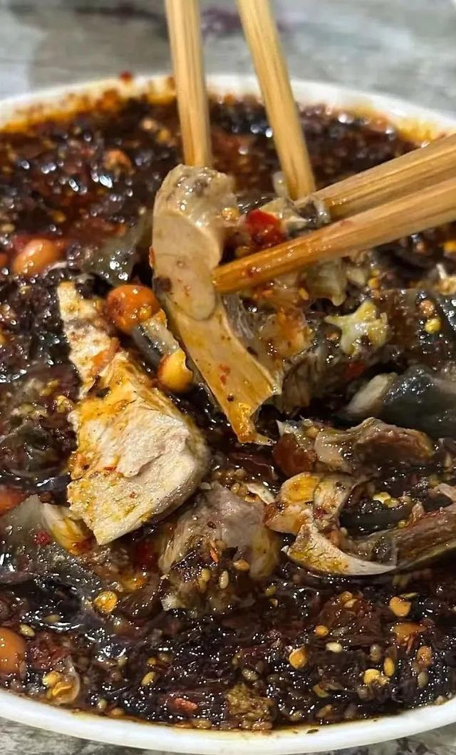 当天来回！动车40min直达冷门吸氧地，竹海徒步戏水钓鱼！物价感人、地道风味好吃到爆！