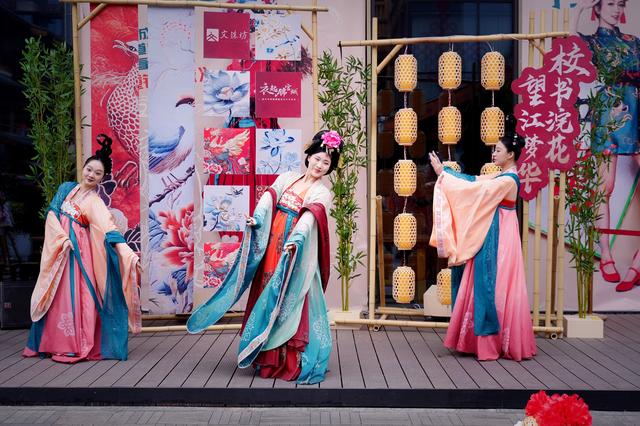 文化范与烟火气，第四届“衣起锦官城”（成都）汉服周打造文旅融合新场景