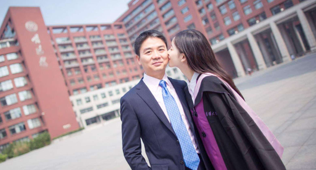 刘强东正在走向世界舞台