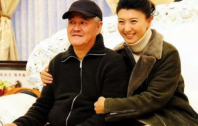 保持安静吧！明星“酸黄瓜”事件再升级	，失去代言，官媒点名