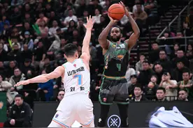 外援新政打破舒适圈 竞争空前呈现新格局——2024-2025CBA常规赛综述图片