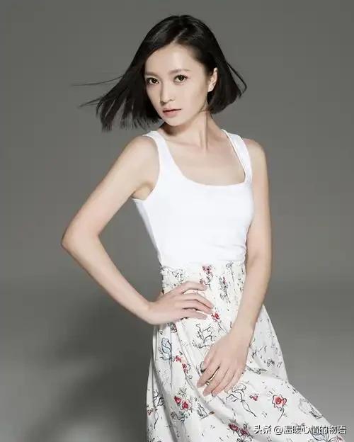 两性关系：45岁后，女人不怕你动手动脚，就怕你动这几样