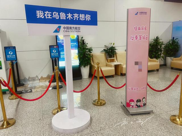游客到乌鲁木齐旅游，乘坐地铁忍不住惊叹：原来新疆这么发达了！