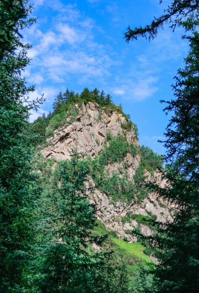 河西走廊中部的焉支山