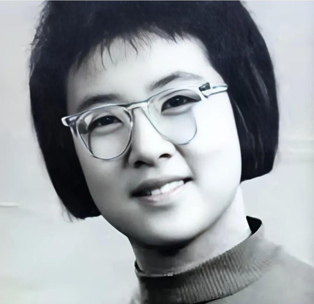 她曾任北京市委书记，上任3年后被撤职，晚年却享受干部级待遇