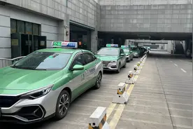 郑州市出租汽车行业驾驶员从业年龄正式放宽至65周岁图片