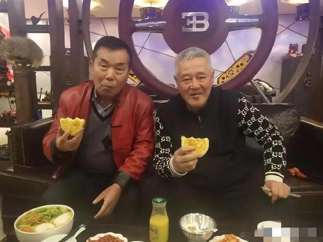 何庆魁直播称，孙子留学需要50万