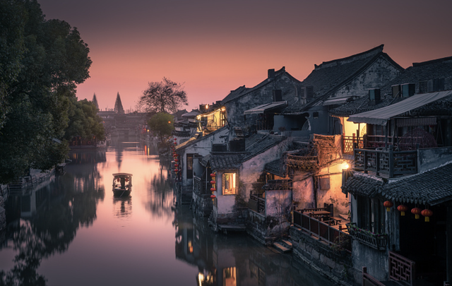 全国古镇，批量倒闭