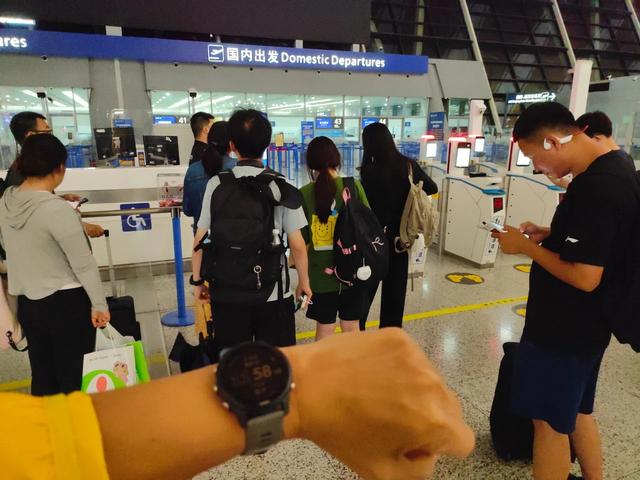京津沪机场免费过夜攻略：如何不花钱还睡得好