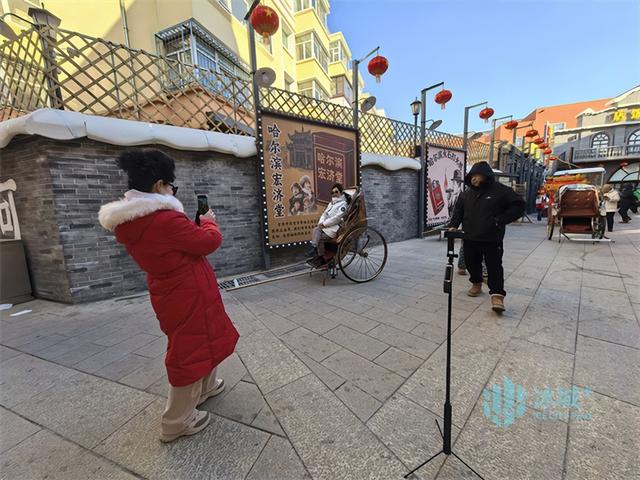 沉浸式体验上世纪30年代！平房“红旗巷”复古文化街区迎客