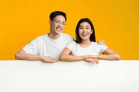 男子把张女士骗到家，发生了关系。完事后图片