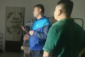 在阳台做饭，油烟飘进邻居家！他们这样解决——图片