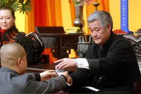 赵本山五大“徒孙”现状，皈依佛门，英年早逝，彻底成网红图片