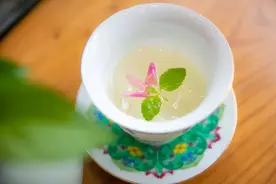 《西游记》中唐僧多次饮用的“素酒”，是什么酒，这不算犯戒吗？图片