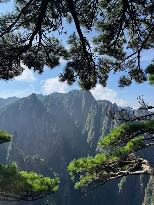 徒步三山五岳：安徽黄山！