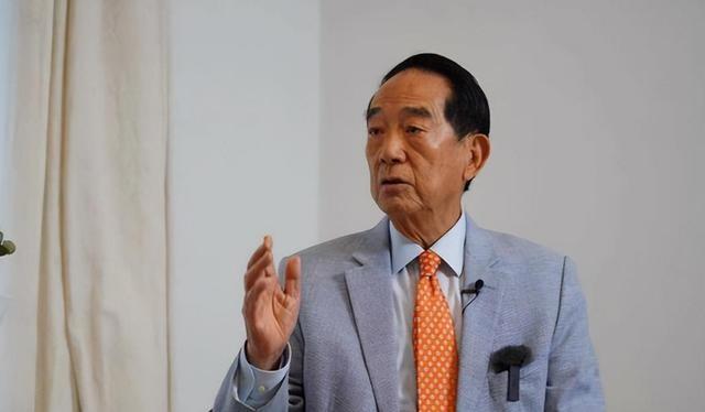 对于两岸关系，洪秀柱喊话郑丽文后，宋楚瑜现原形，卢秀燕不装了