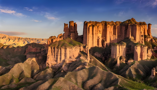张掖揽胜何处去？众人皆曰冰沟行