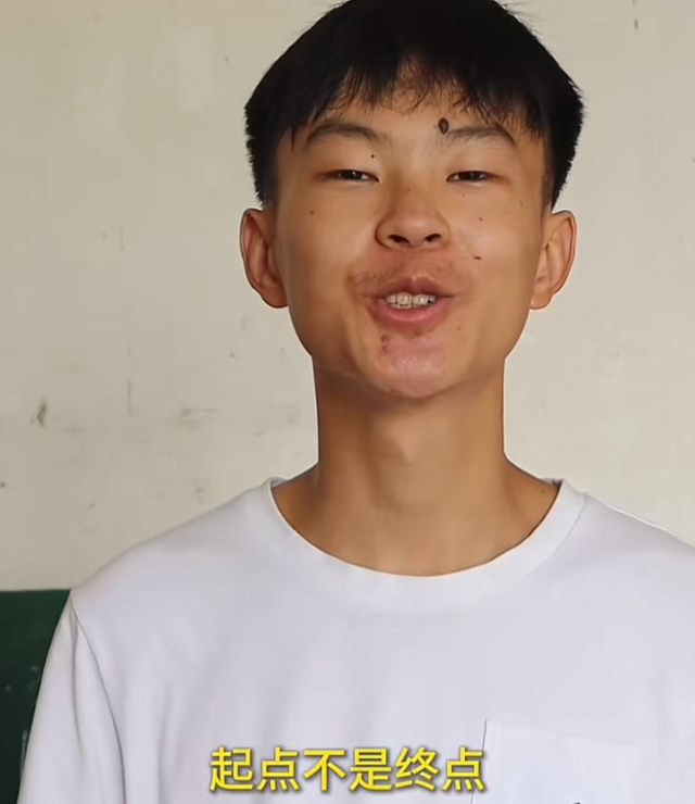 寒门再出贵子！庞众望之后又出周糠顺，天崩开局高考却考出642分