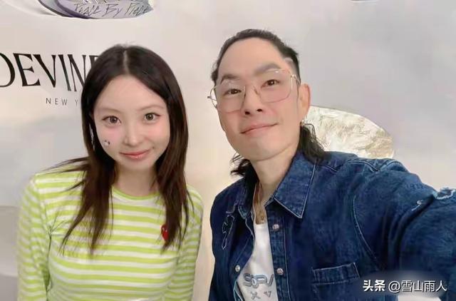 47岁吴建豪曝自拍照，瘦到脱相	，1米8壮汉变尖嘴猴腮，像小老头