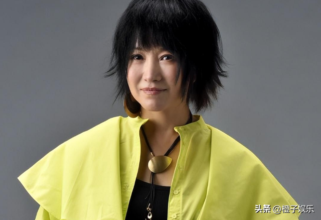 她连上5次春晚，私下却和恩师同居怀孕被骗流产，今57岁依然单身