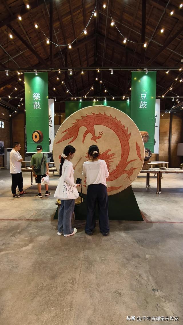 逛西仓市集文创公园有感——老巷里的新旧交响