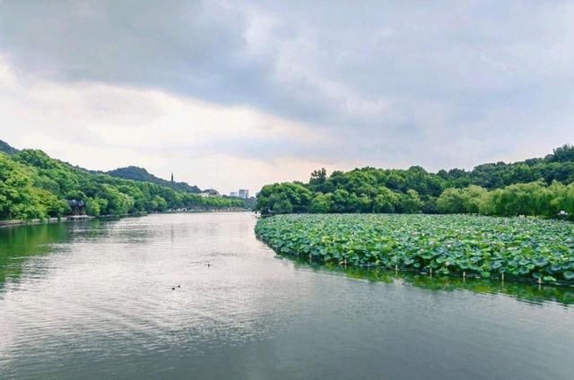 浙江“面积最大”的地级市，居然比4个嘉兴还大，不是温州、杭州