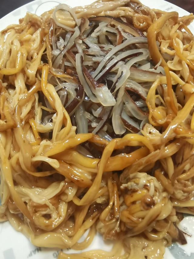 菠菜和花胶可以同吃吗 2025年菠菜可以和花胶一起吃吗