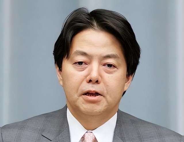 不服就干！日本打响反击第一枪，通告全球，断的就是特朗普退路！