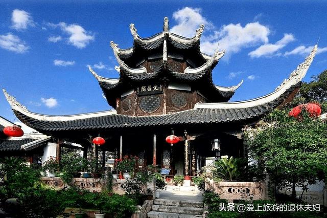 贵阳市：历史上多次大移民奔向这里；如今，亚洲最大社区褒贬不一