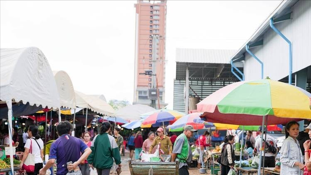 亚洲最穷国，落后中国30年，女性却惊人开放，很多土豪都想去定居