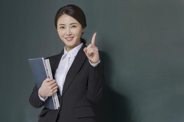 这才是真正的好老师！用一句话让大学生们羞愧反思