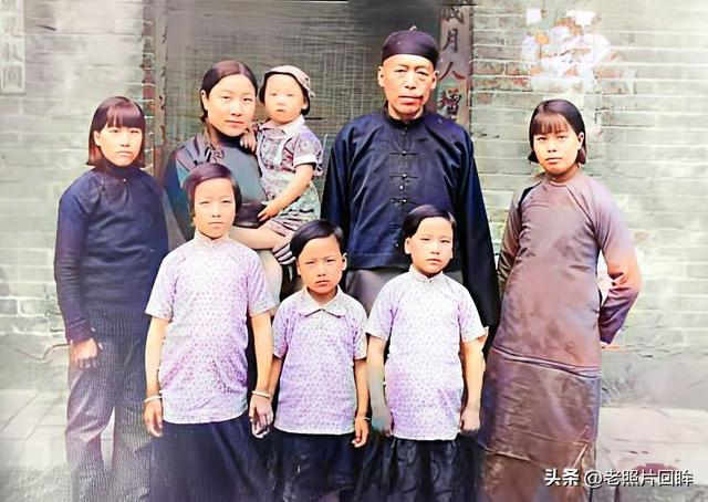 1942年，日本摄影师镜头里的山西沁水县，看看真实的汉奸嘴脸