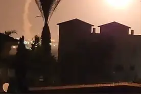 第三枚，面对伊朗的新战术打法，以色列又一枚拦截弹把自家给炸了图片