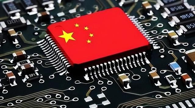 西方卡脖子失效，中国北大算力技术实现反超，普通人生活迎来改变