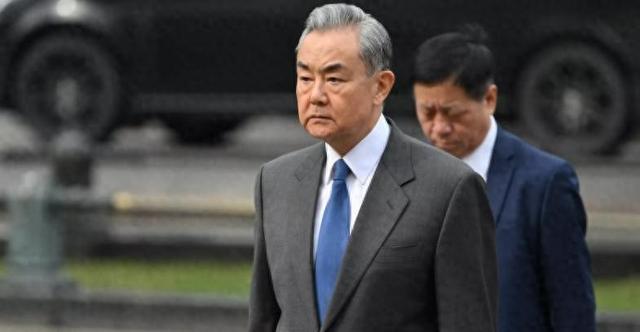 普京离开安克雷奇回国