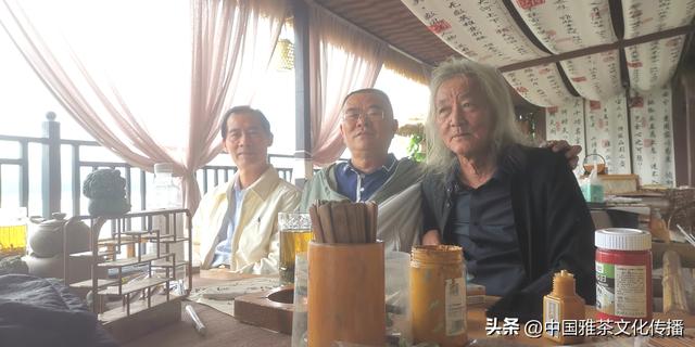 嘉州茶聚，韵逸时光