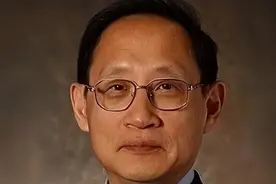 毛人凤长子参加宴会，酒兴正浓时对方突然开口：你父亲杀了我父亲图片