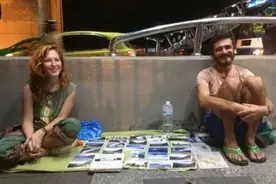 泰国红灯区奇葩现象：白人乞丐越来越多，白天下跪要饭晚上潇洒图片
