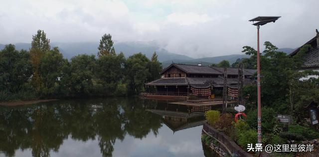 乘旅游专线游丽江的观音峡