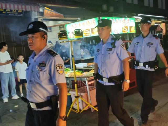 深化“旅游警务” 守护古镇“诗与远方”