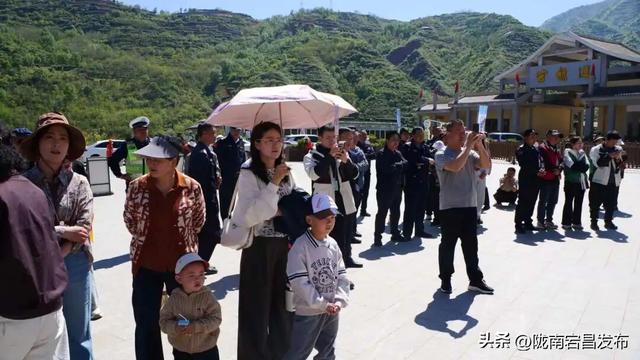 这么近 那么美 漫游官鹅赏山水 | 锦绣陇南 瑞鹿同行——官鹅沟大景区联名文艺演出举行