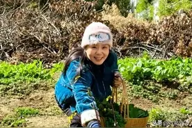 50岁龚琳娜离婚后，在云南乡下租房住，每天种菜养花，她图啥图片