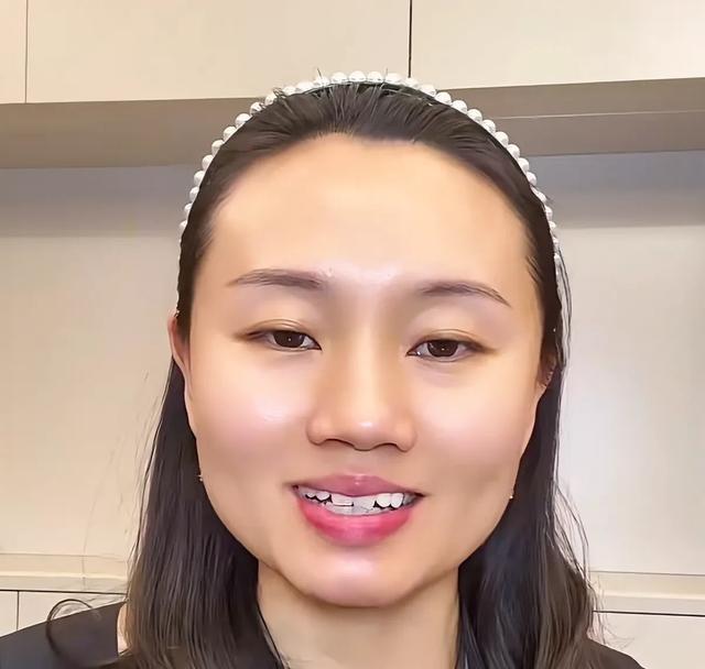 杨翠花回应超妈身体情况，直言剪头发另有原因，目前还在恢复中！